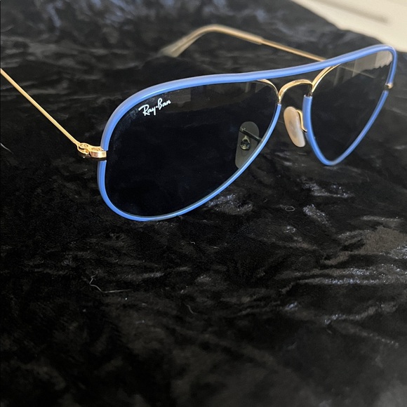 đź’™Blue Rim Aviatorđź’™ - Picture 3 of 4